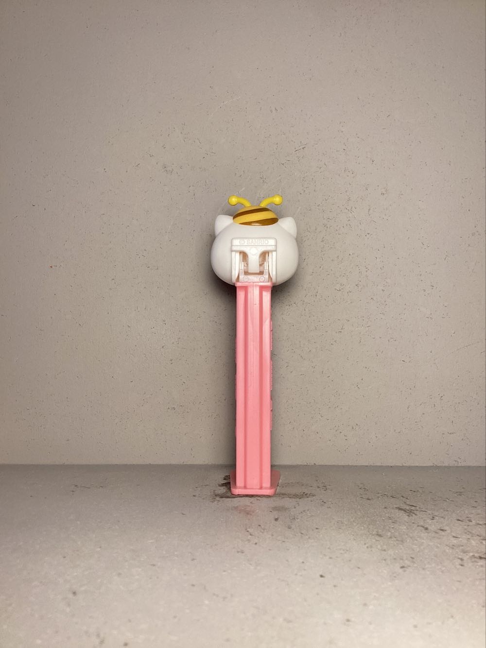 Licensed Characters- Hello Kitty - Licenced Characters pez collectible - Main Image 3