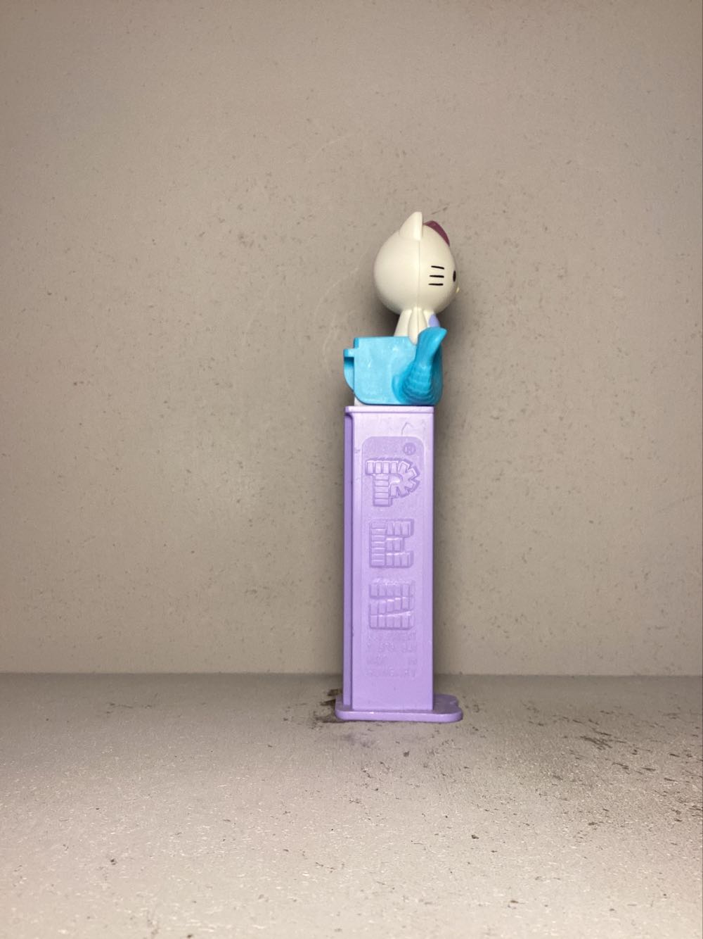 Licensed Characters- Hello Kitty - Licenced Characters pez collectible - Main Image 2