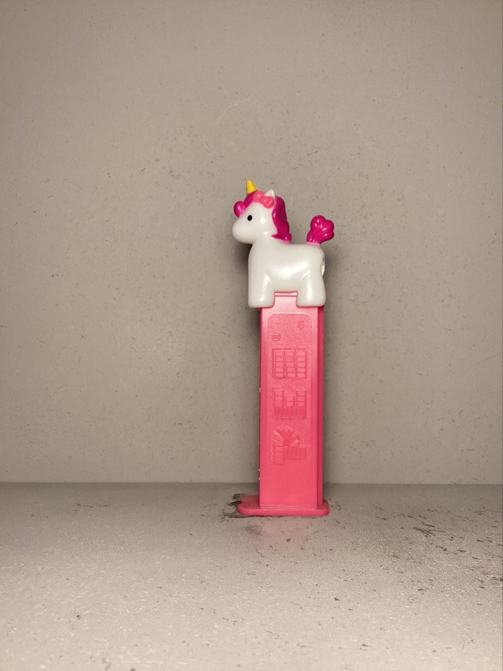 Licensed Characters- Hello Kitty - Licenced Characters pez collectible - Main Image 4