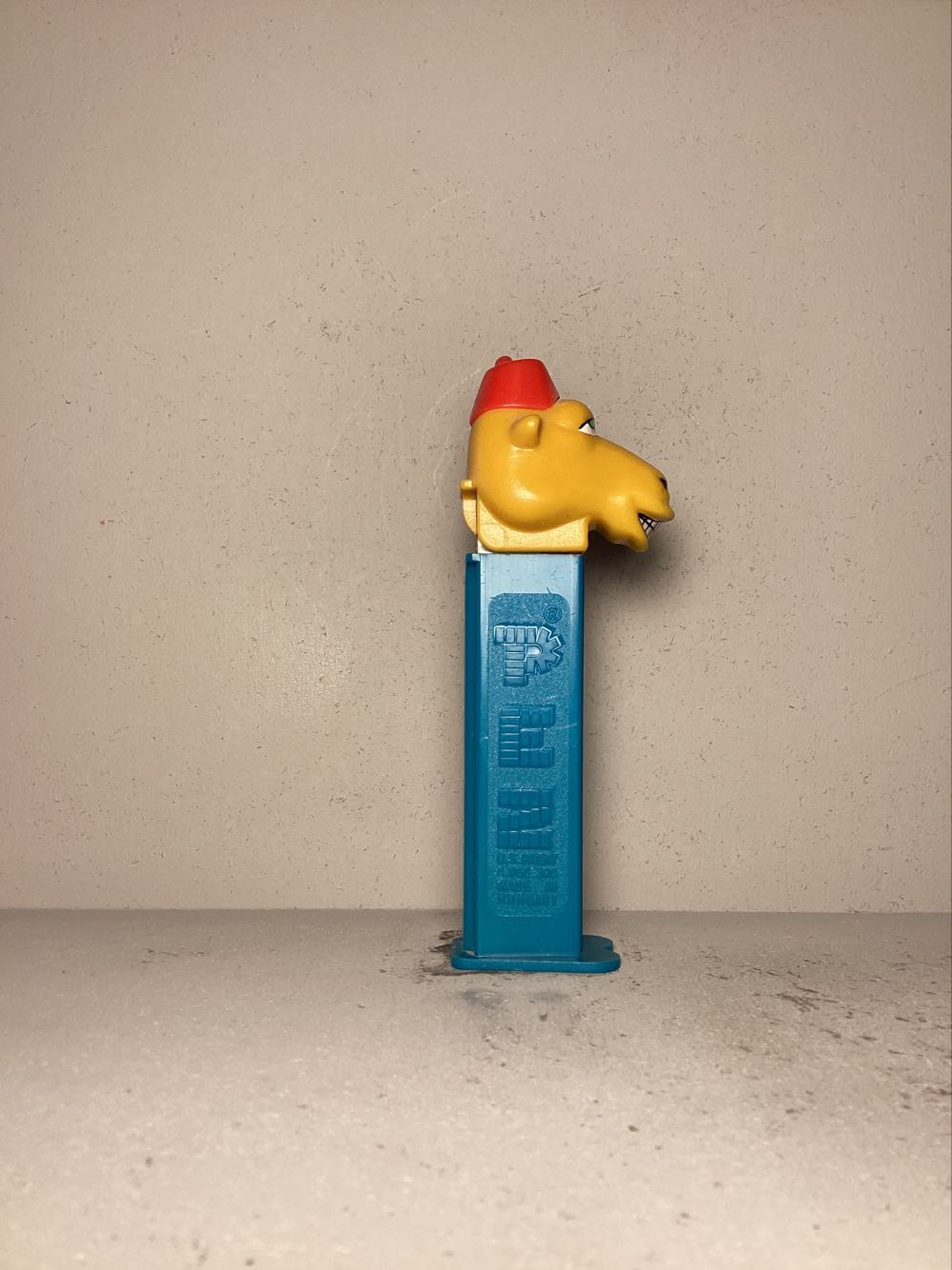 Euro Crazy Animals Joe Cool Camel - Crazy Animals pez collectible - Main Image 2