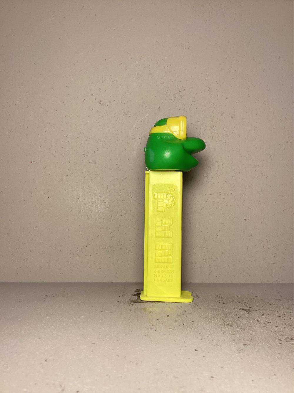 Euro Crazy Animals Diving Frog - Crazy Animals pez collectible - Main Image 2