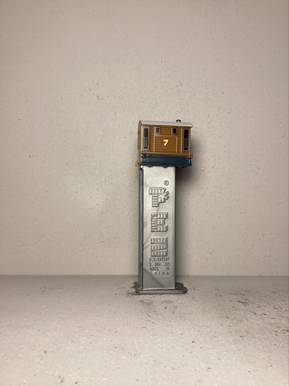 Thomas and Friends - Licensed Characters pez collectible - Main Image 2