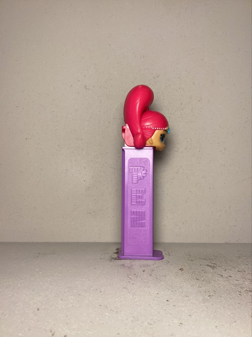 Shimmer and Shine - Licenced Characters pez collectible - Main Image 2