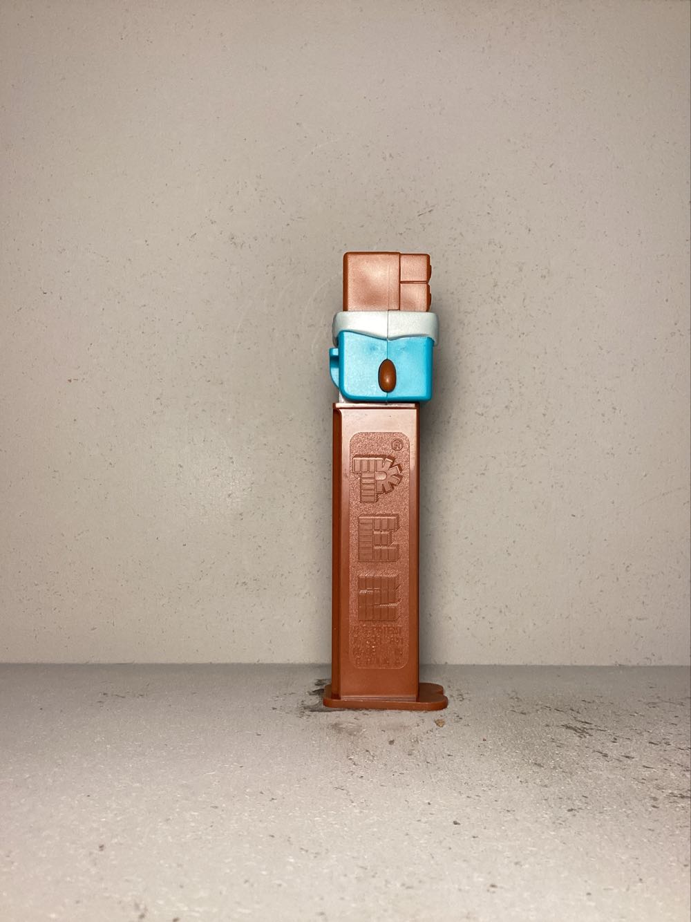 Shopkins - Licenced Characters pez collectible - Main Image 2