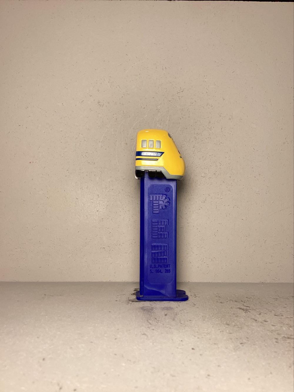 Trains- Shinkansen (Japan Bullet Train) - Trains pez collectible - Main Image 2