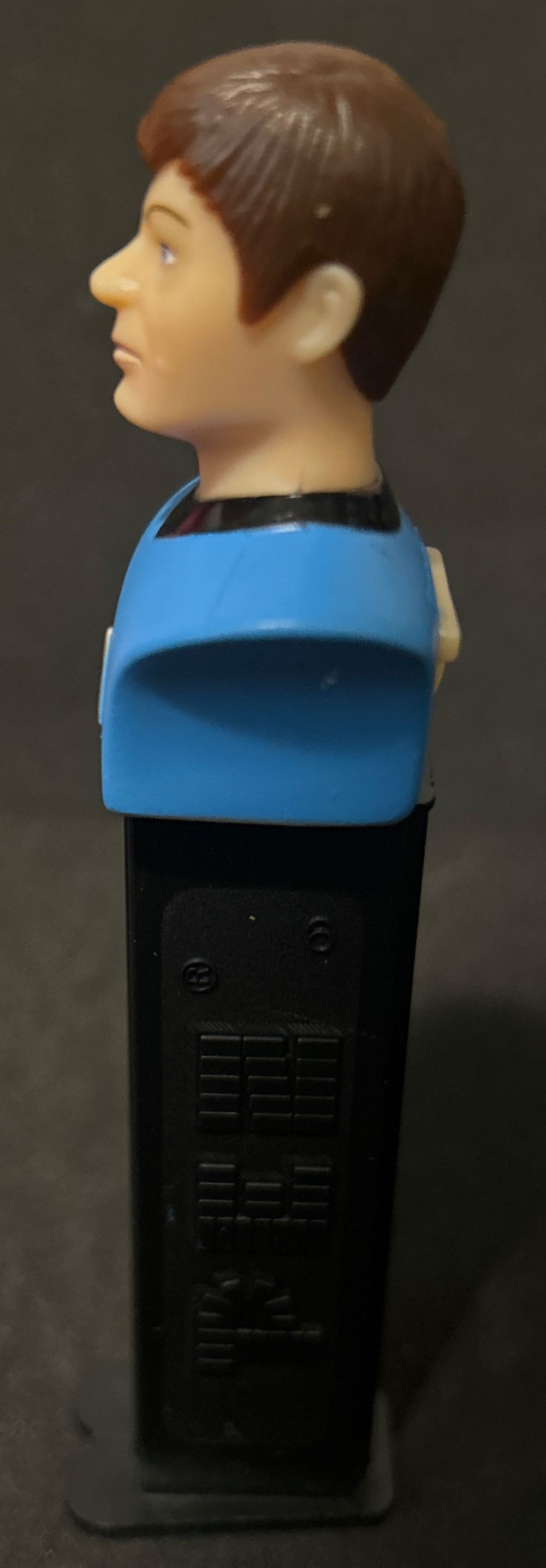 Sta Trek - McCoy - Tv Show pez collectible [Barcode 073621008953] - Main Image 3