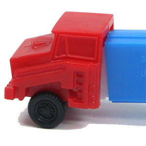Truck - D Series - R2 - Red/blue - Trucks pez collectible - Main Image 2
