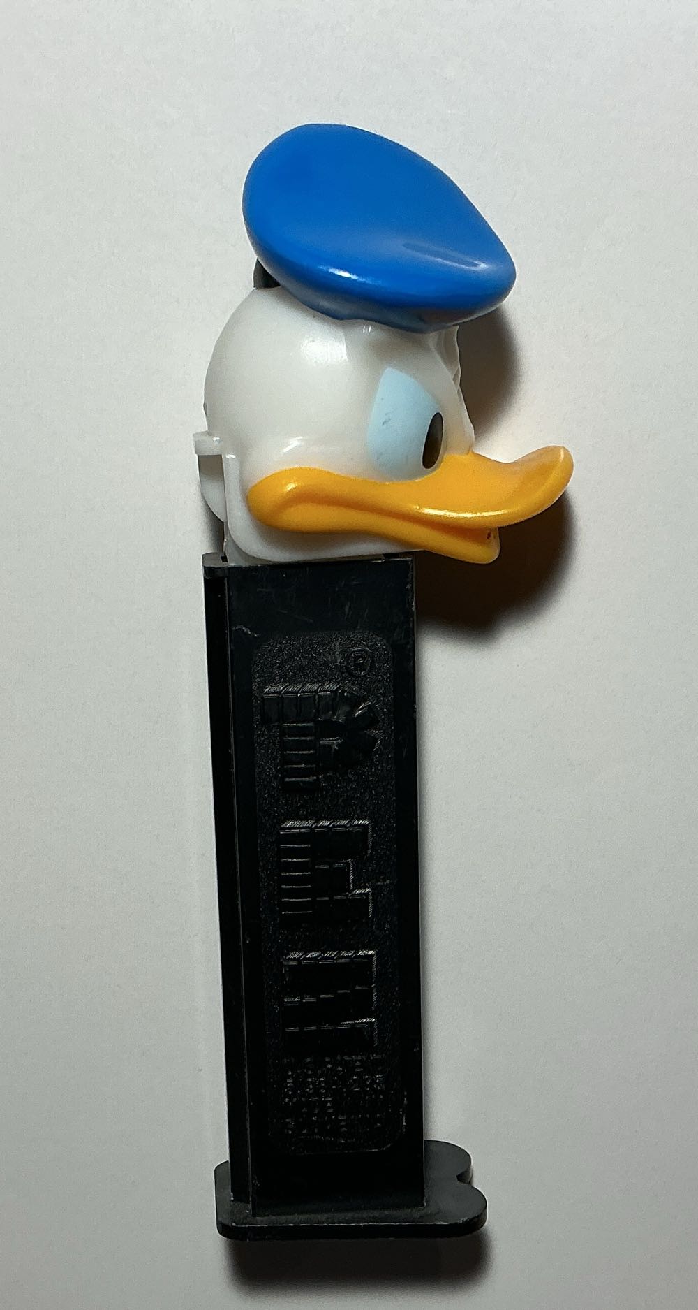 Mickey & Friends Extreme-Donald - Disney Classic pez collectible - Main Image 2