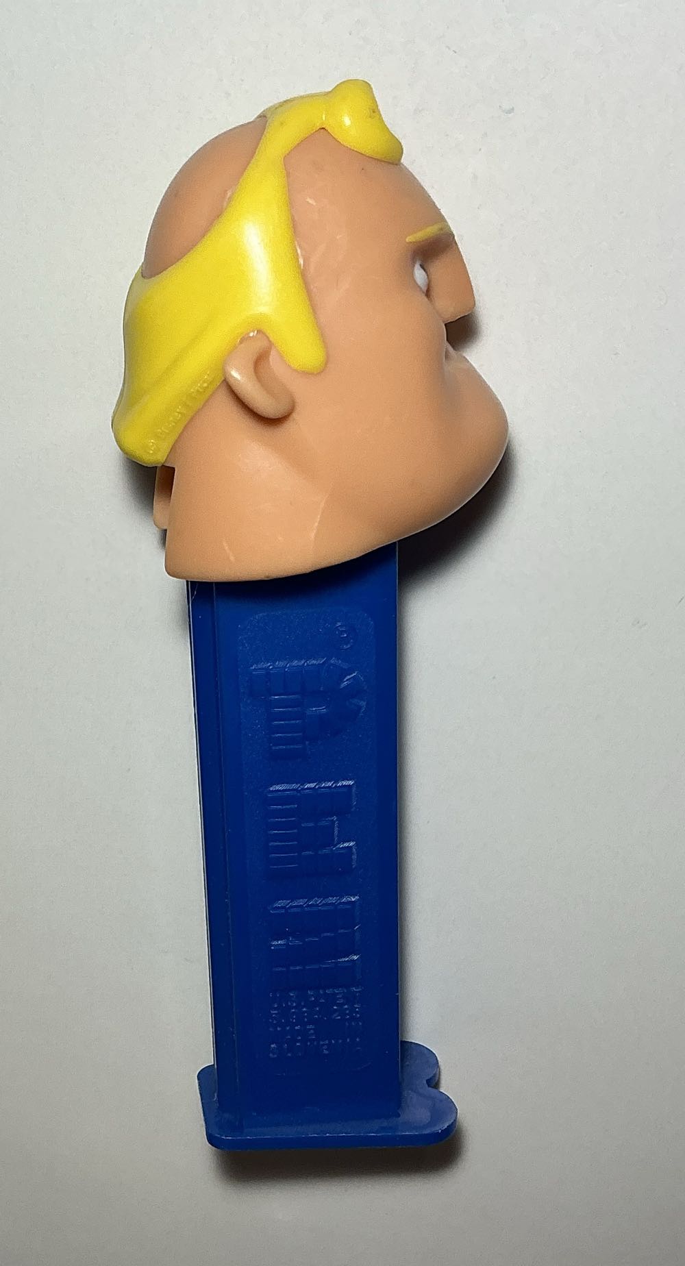 Incredibles-Bob Parr Unmasked - Disney Movies pez collectible - Main Image 2