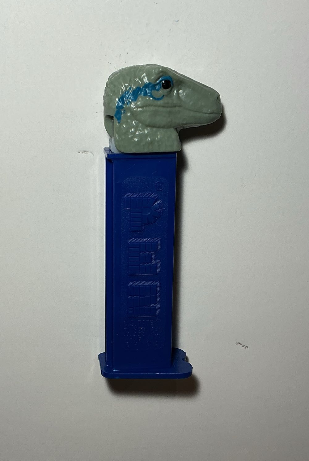 Jurasic World-Blue The Raptor - JURASIC WORLD pez collectible - Main Image 2