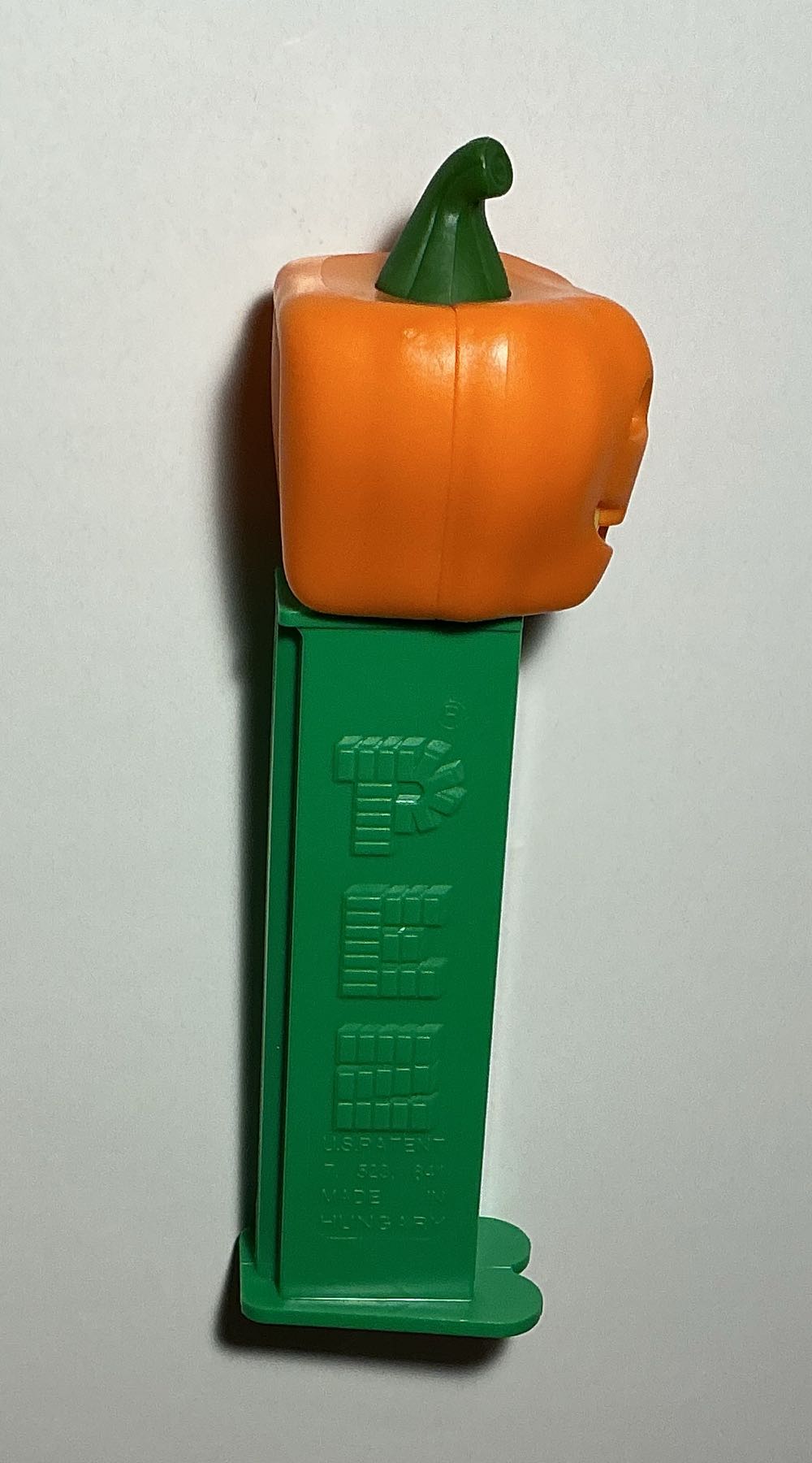 Halloween-Pumpkin - Halloween pez collectible - Main Image 2