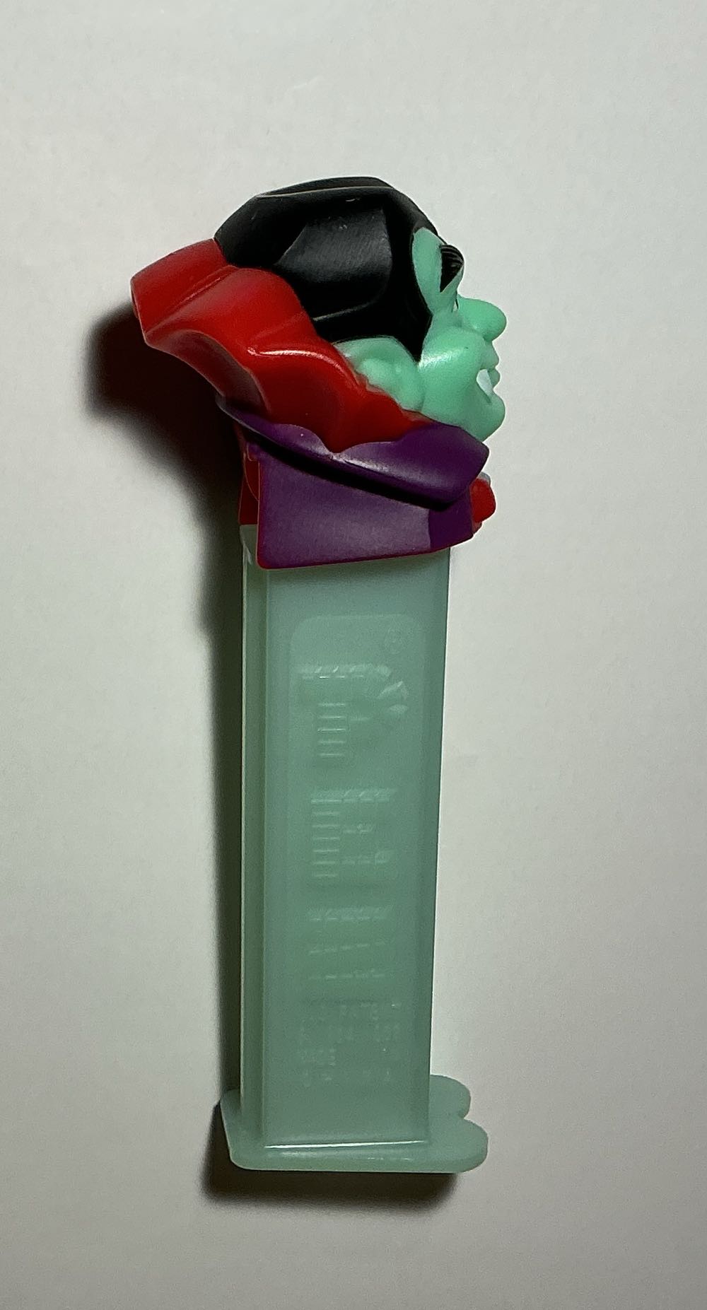 Halloween-Vampire - Halloween pez collectible - Main Image 2