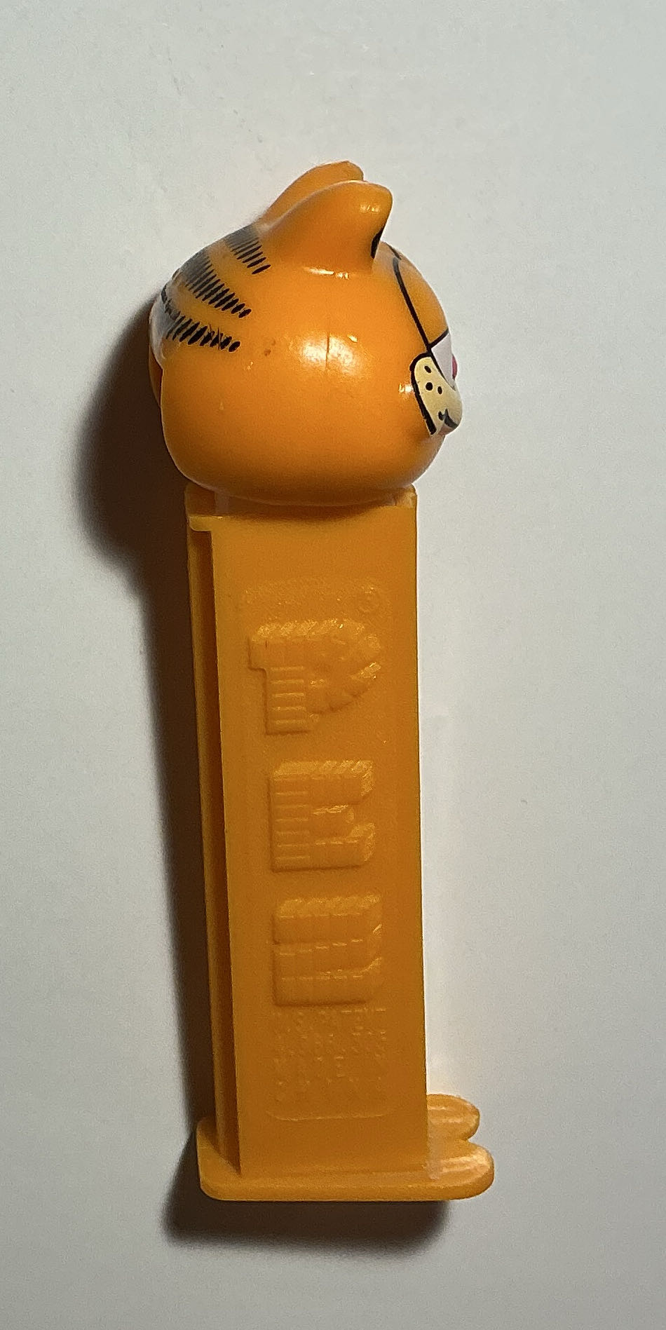 Garfield Series A-Garfield - ANIMATED MOVIE AND SERIES pez collectible - Main Image 2