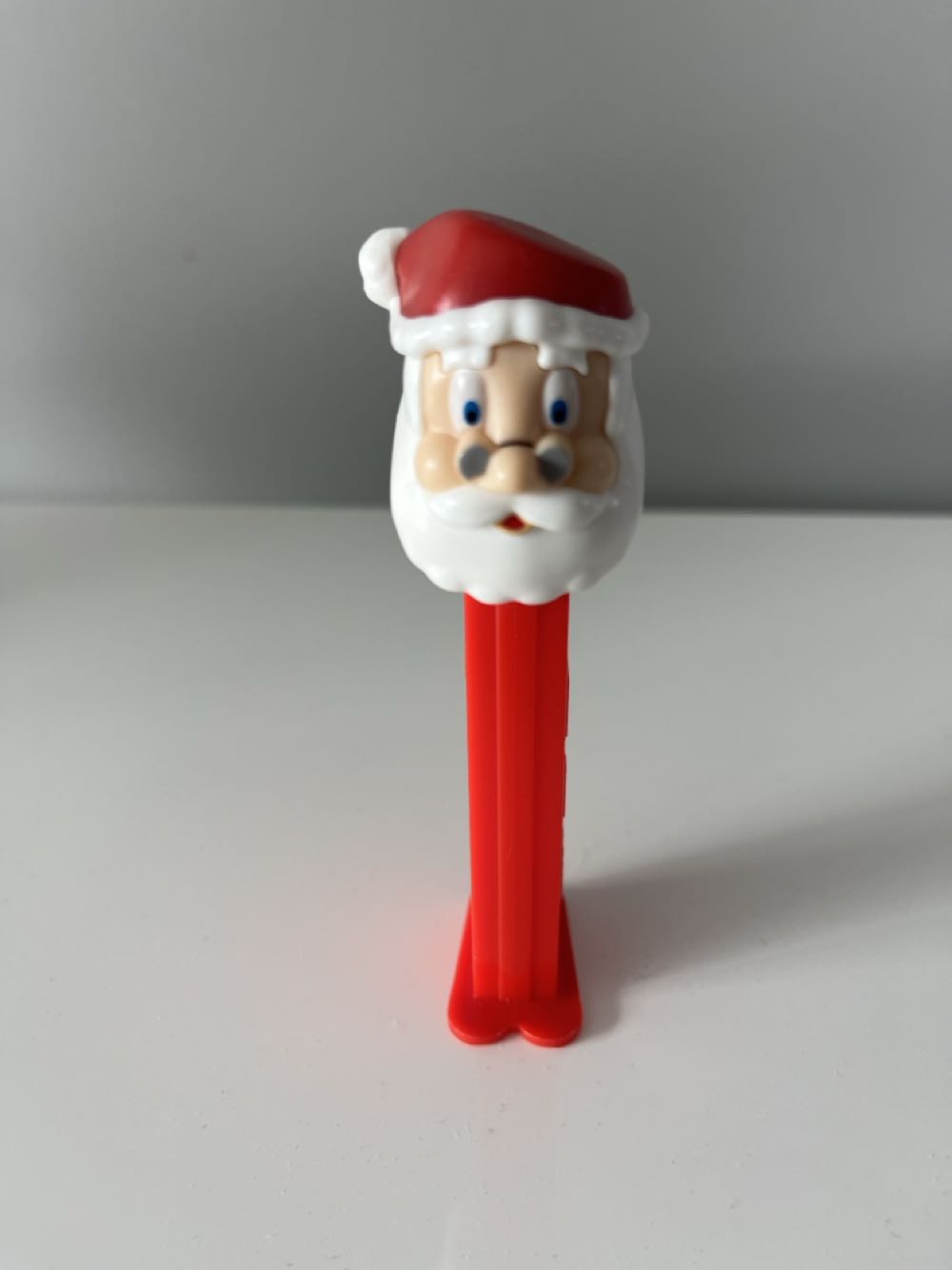 Christmas - Santa Claus Glasses - Christmas / Santa Claus pez collectible - Main Image 2