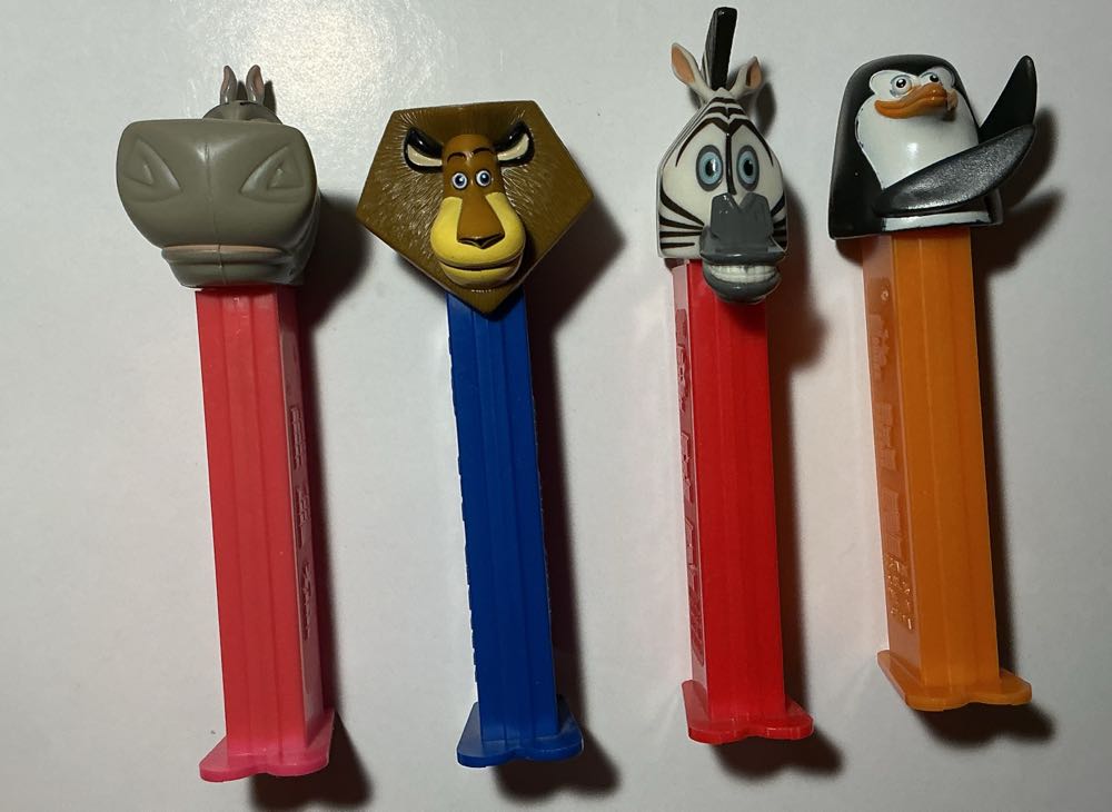 Madagscar-Gloria - DREAMWORKS MOVIE pez collectible - Main Image 3