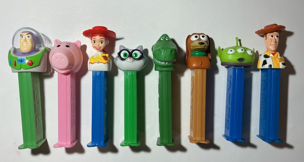 Toy Story-Slinky Dog - Disney Movies pez collectible - Main Image 3