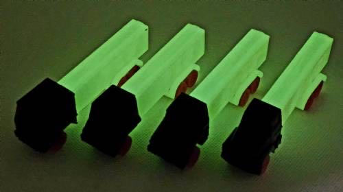 Misfit Truck - R2 Black Cab Red Wheels GITD Stem - Trucks pez collectible - Main Image 4