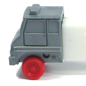 Misfit Truck - R3 Silver Cab Red Wheels White Stem - Trucks pez collectible - Main Image 3