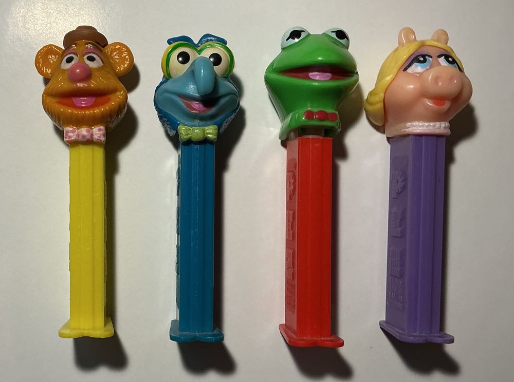 Muppets-Kermit JHP - ANIMATED MOVIE AND SERIES pez collectible - Main Image 3