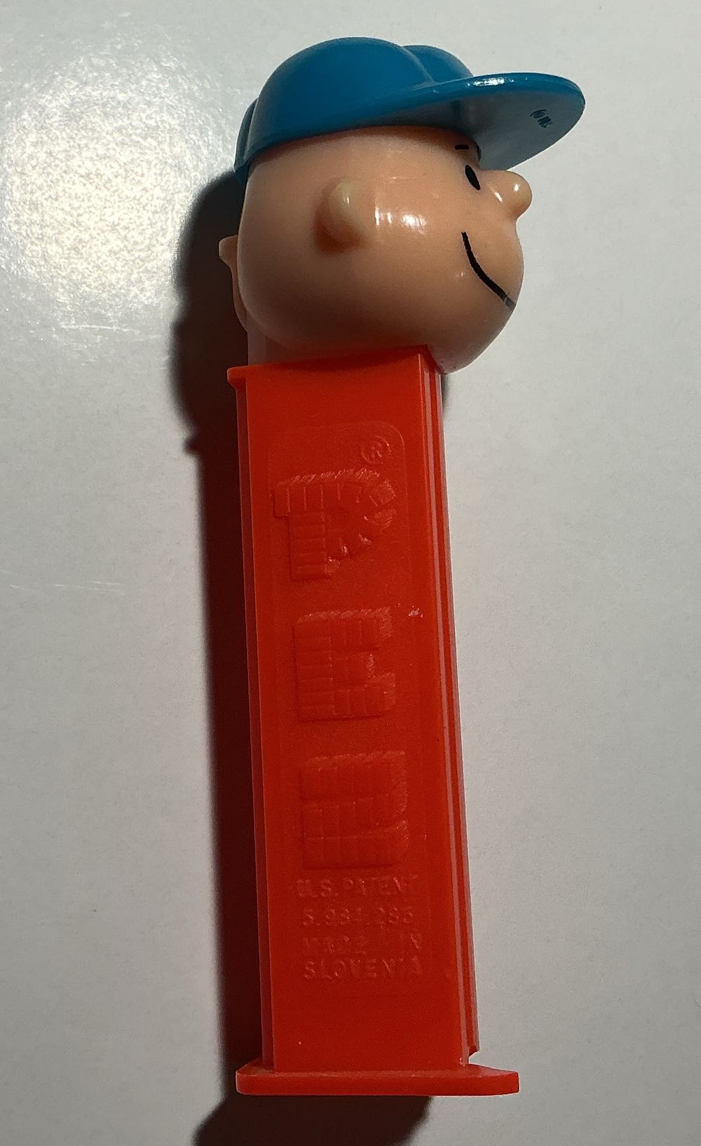 Peanuts Series B UFS-Charlie Brown - PEANUTS pez collectible - Main Image 2