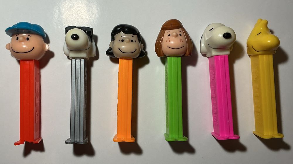 Peanuts Series B UFS-Charlie Brown - PEANUTS pez collectible - Main Image 3