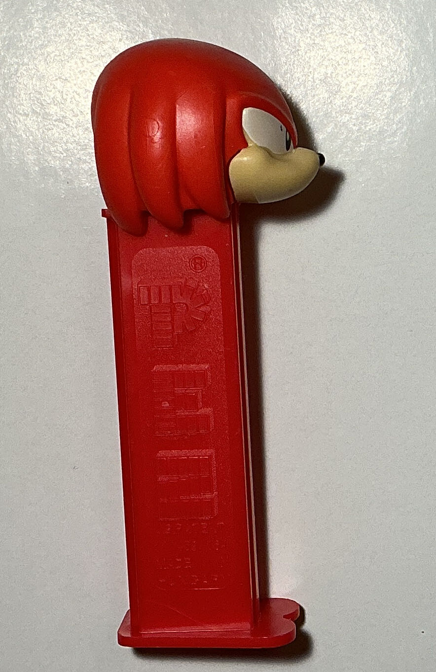 Sonic The Hedgehog-Knuckles - ANIMATED MOVIE AND SERIES pez collectible - Main Image 2