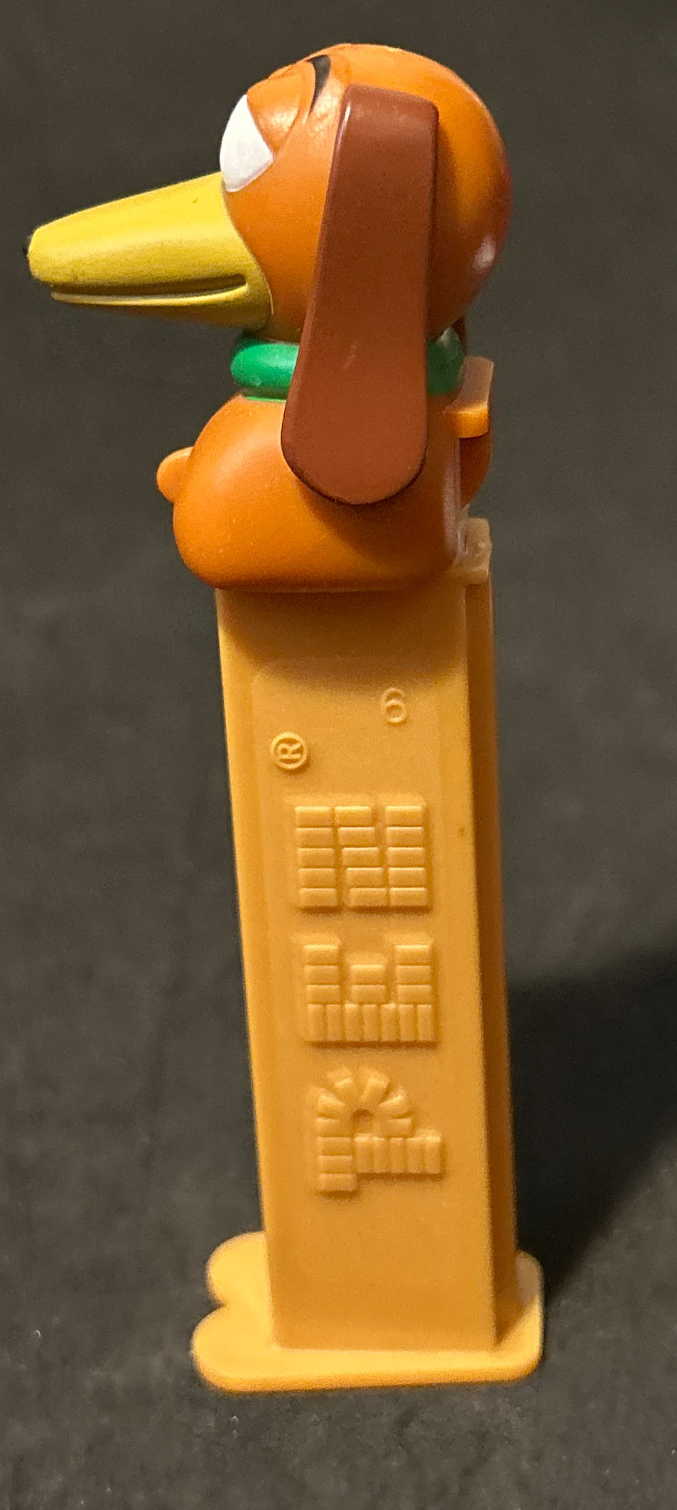 Disney - Toy Story - Slinky Dog - Animated Movies pez collectible - Main Image 3