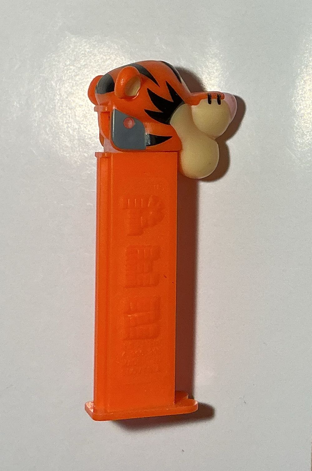 Winnie The Pooh-Tigger - Disney Classic pez collectible - Main Image 2