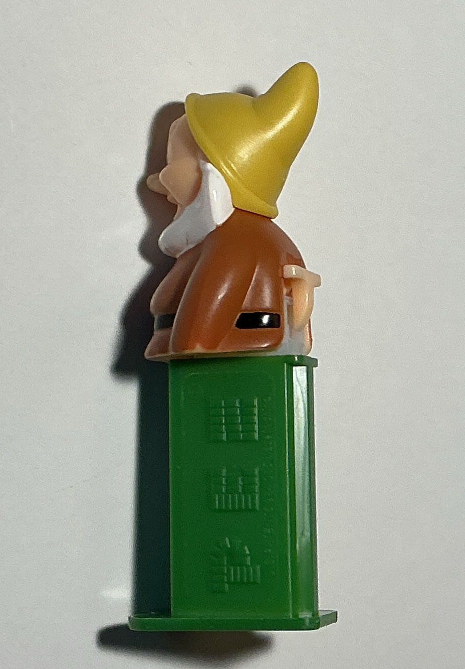Snow White & The 7 Dwarfs-Happy - Disney Classic pez collectible - Main Image 2
