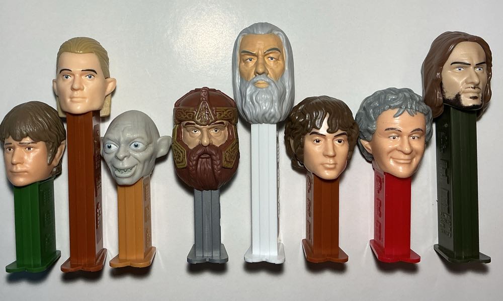 Lord Of The Rings-Bilbo - MOVIE & SERIES CHARACTERS pez collectible - Main Image 3