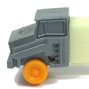 Misfit Truck - R2 Silver Cab Orange Wheels GITD Stem - Trucks pez collectible - Main Image 3