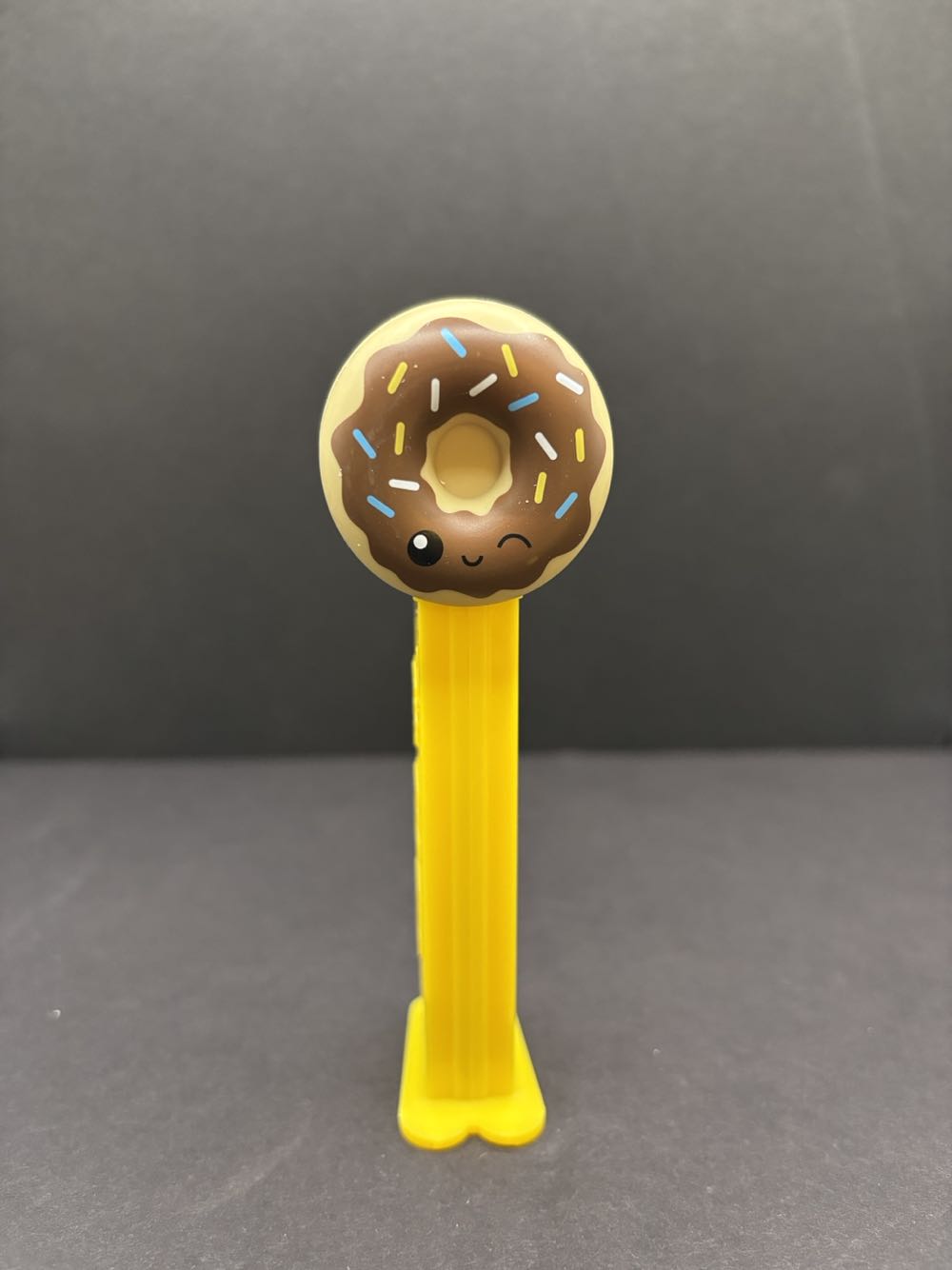 Misfit Truck - R1 Black Cab Red Wheels White Stem