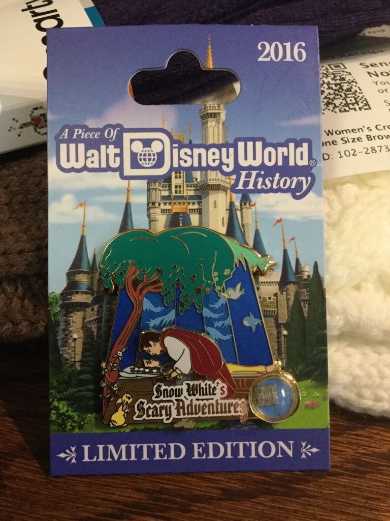 A Piece Of WDW History Snow White’s Scary Adventures  pin collectible [Barcode 400000288116] - Main Image 1