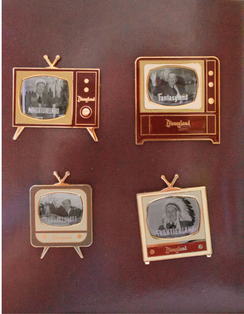 Love The World Mickey Icon