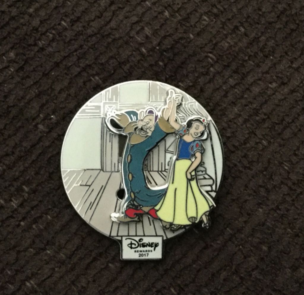 Princess Snow White Glitter Dress (Snow White and the Seven Dwarfs)  