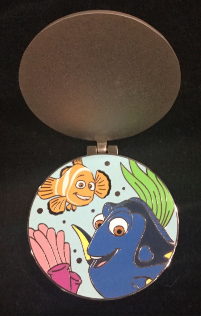 AP Quarterly Pixar Collection  - Disney pin collectible [Barcode 400000344621] - Main Image 2