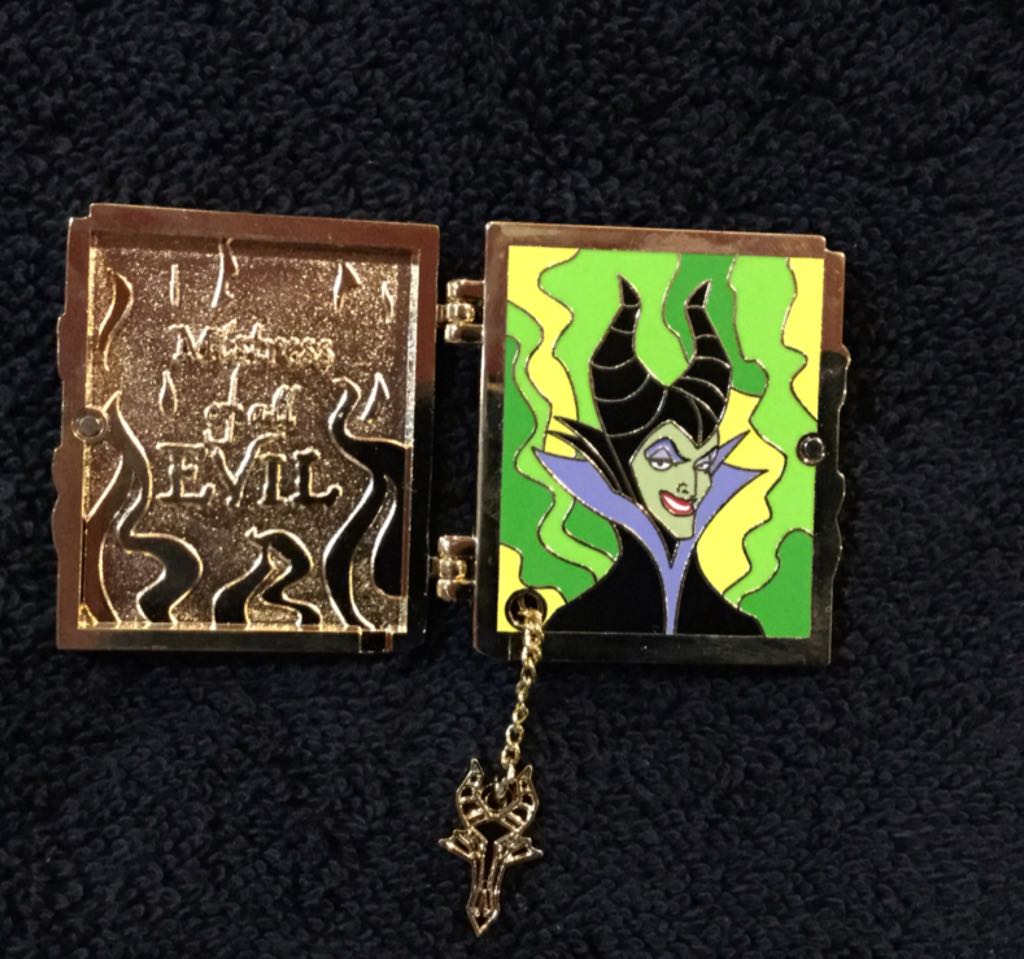 Villains Vault 2017 - Maleficent  pin collectible [Barcode 400020403735] - Main Image 2