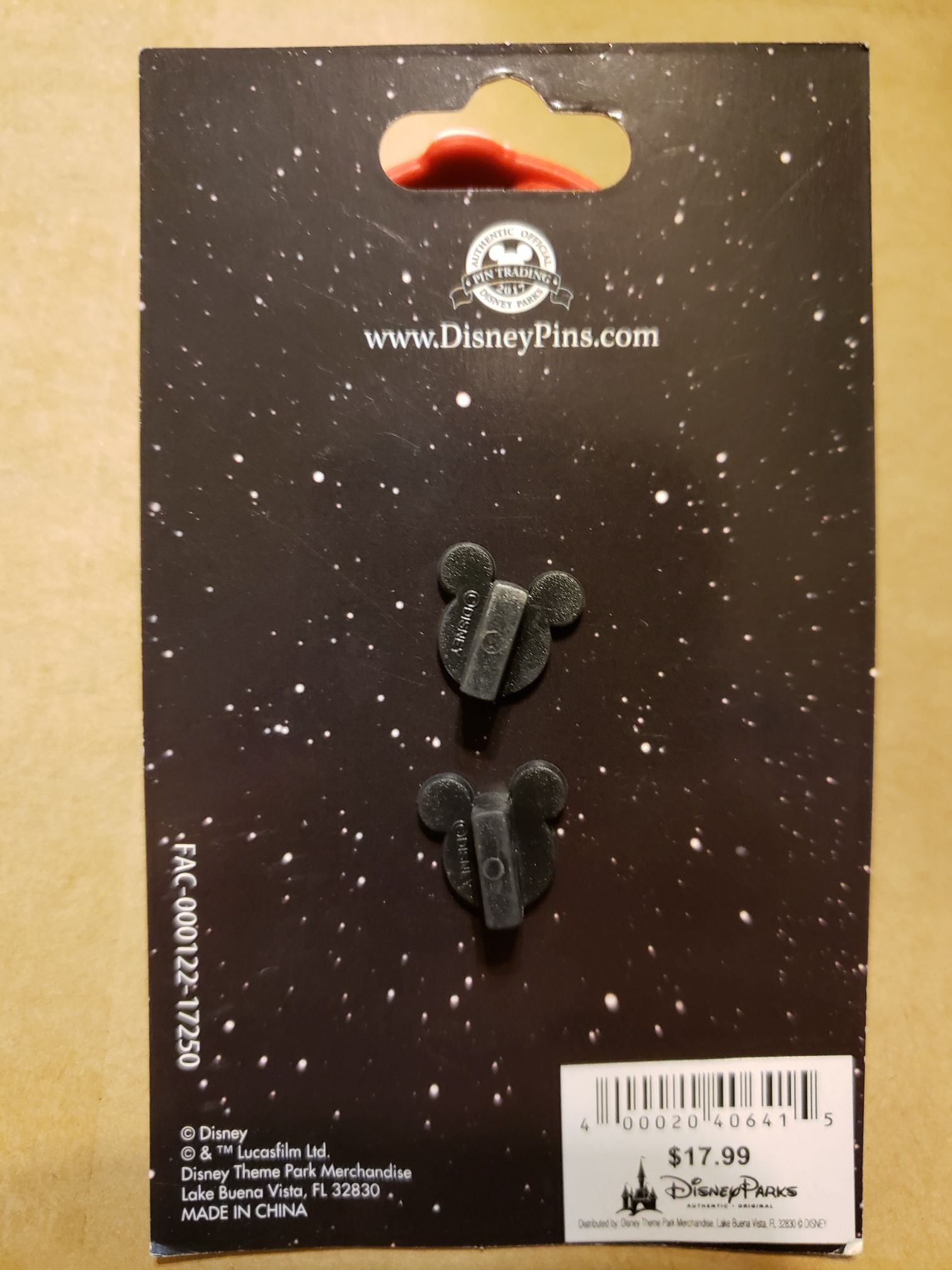 The ghost  pin collectible [Barcode 400020406415] - Main Image 2