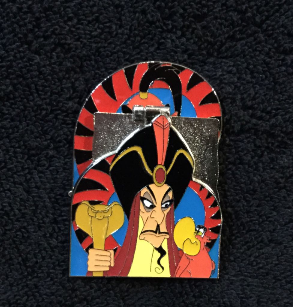 TDR Alice Stained Glass Circle