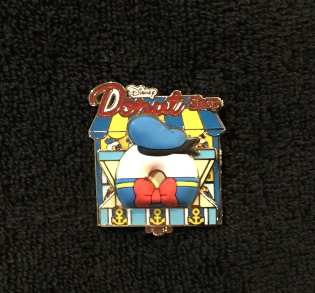 Donut Shop - Donald Duck  pin collectible [Barcode 400020623621] - Main Image 1