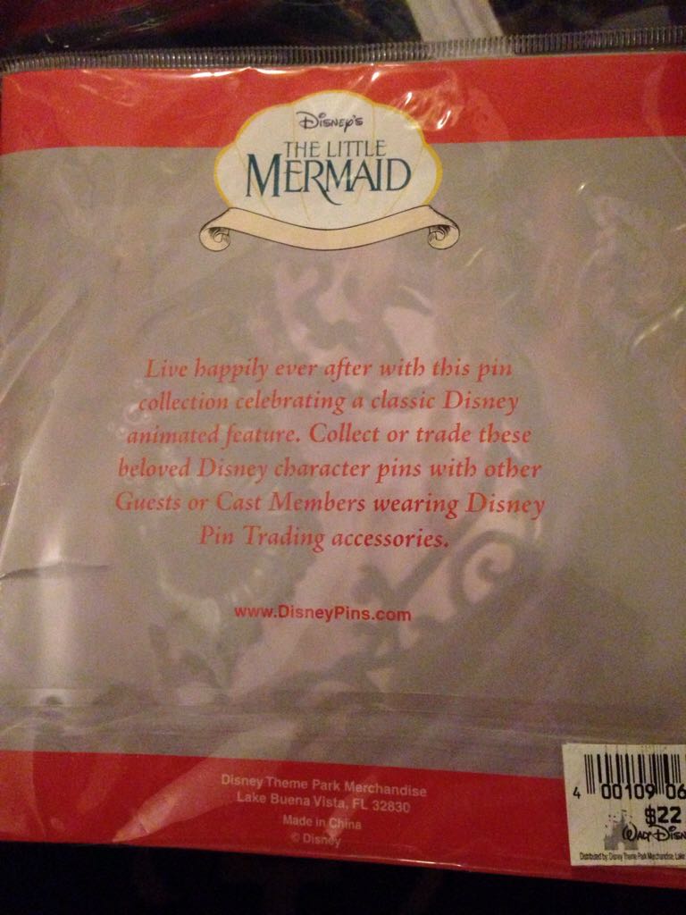 Disney’s The Little Mermaid  pin collectible [Barcode 400109062488] - Main Image 2