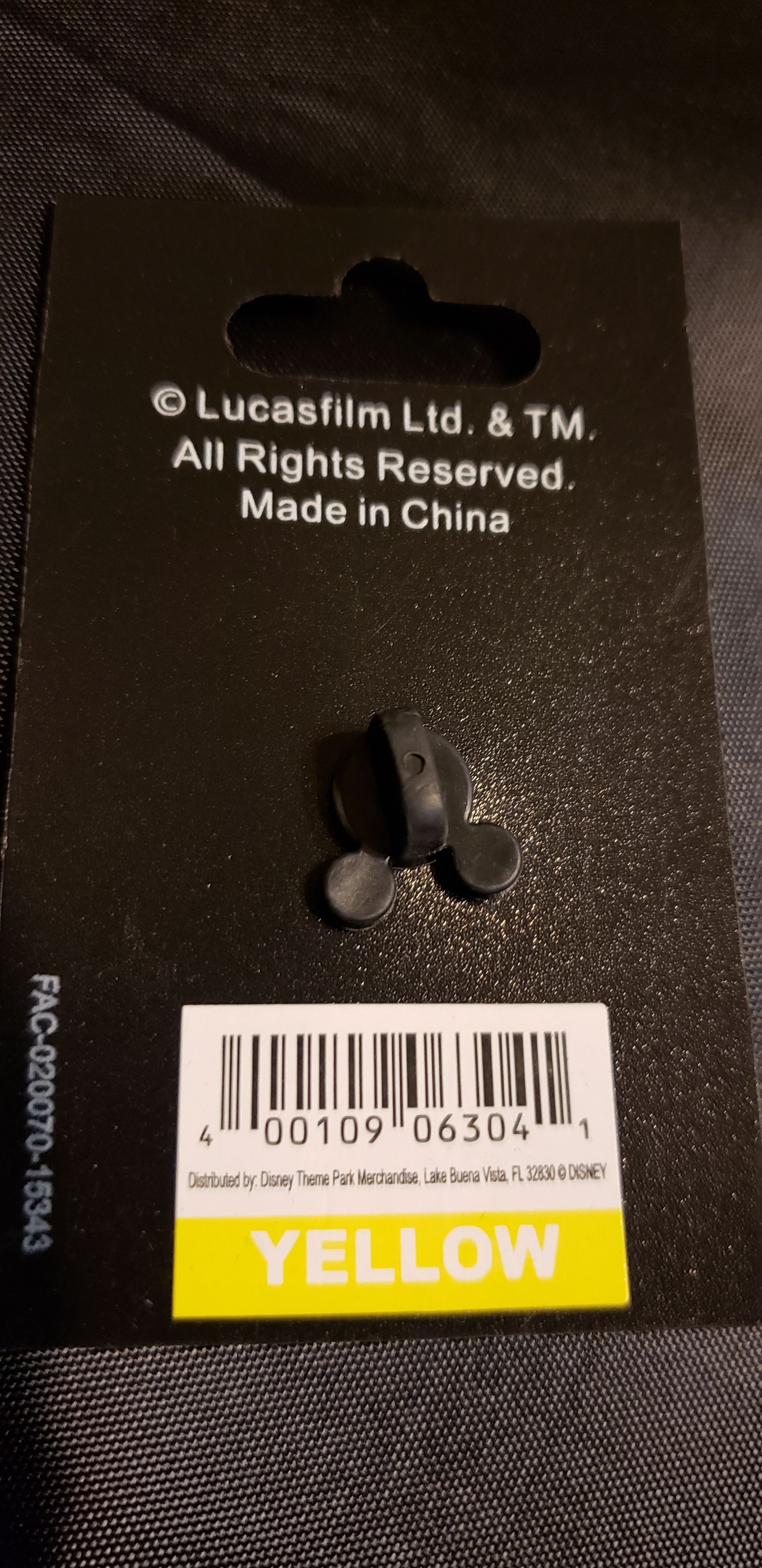 Yoda Judge Me By My Size, Do You?  pin collectible [Barcode 400109063041] - Main Image 2