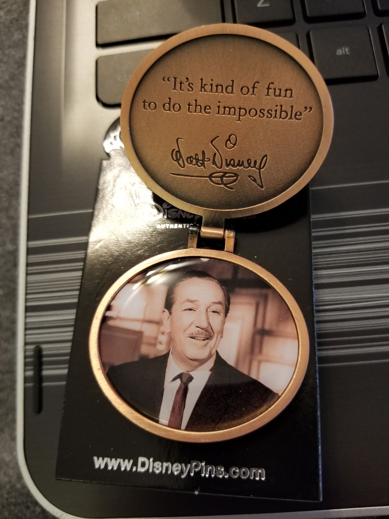 Disneyland Castle Hinged with Walt Disney Photo - Open Edition pin collectible [Barcode 400000361109] - Main Image 2