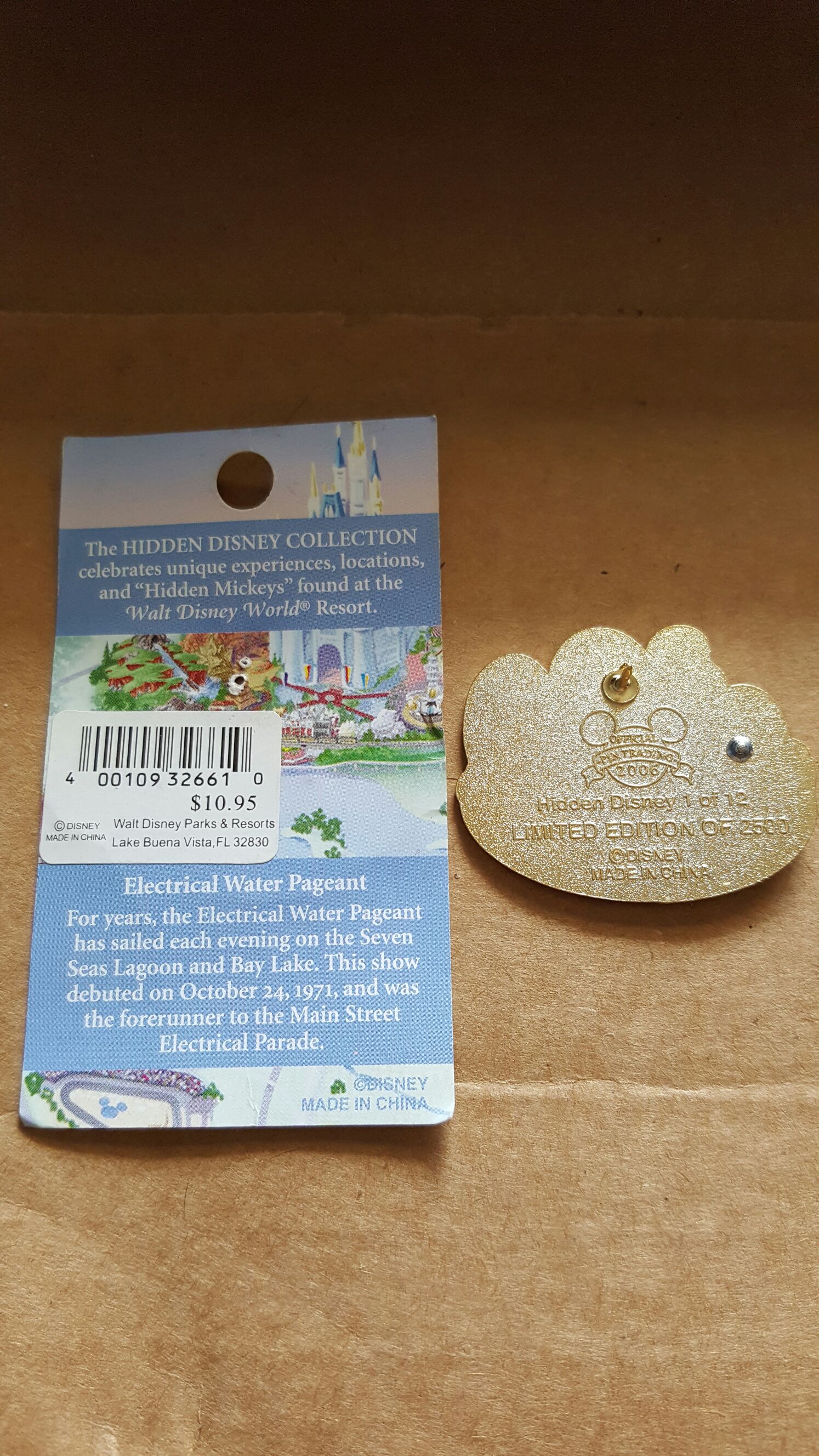 Hidden Disney Collection  pin collectible [Barcode 400109326610] - Main Image 2
