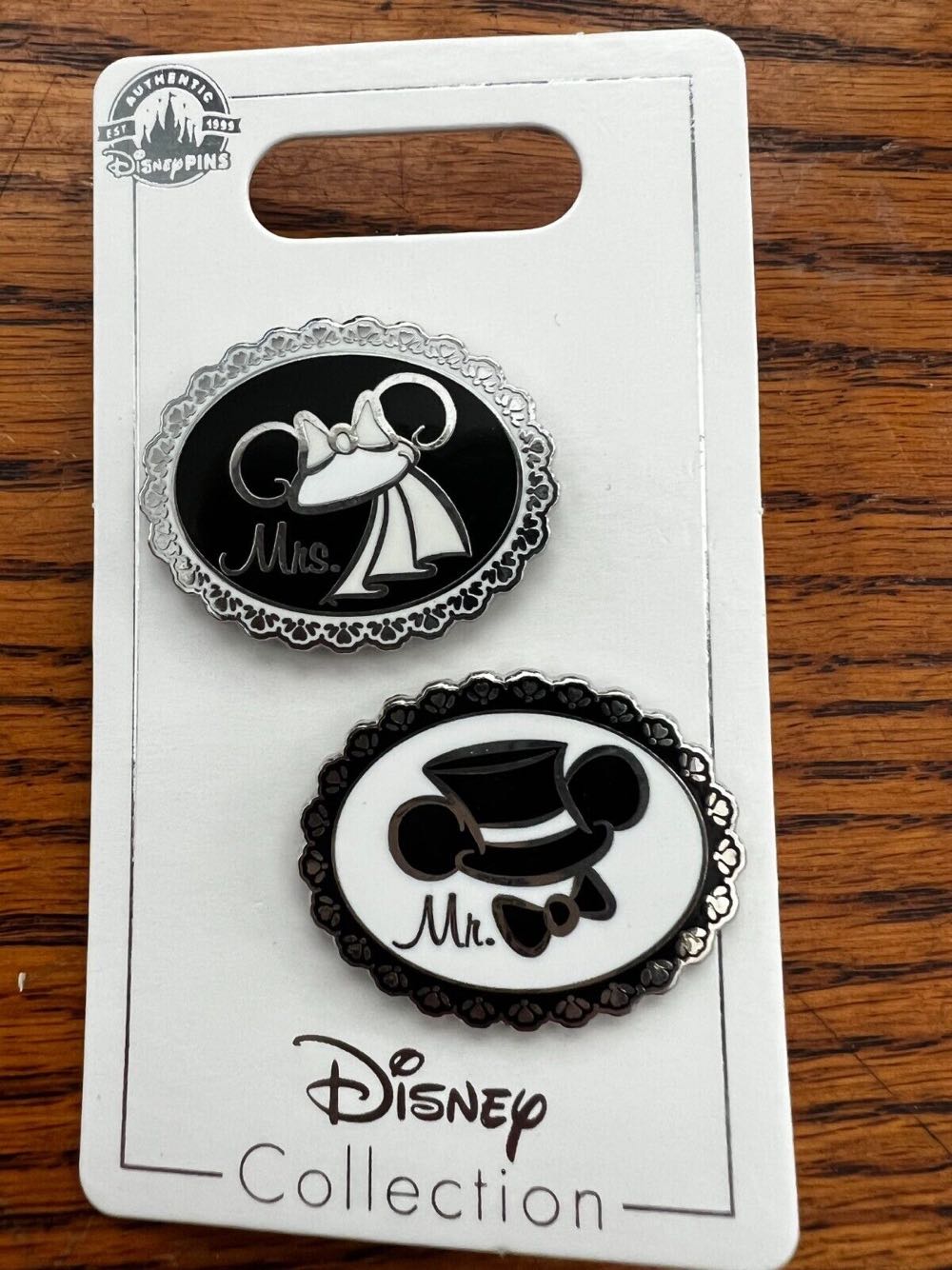 Mr & Mrs, Black And White  pin collectible [Barcode 400109421124] - Main Image 2