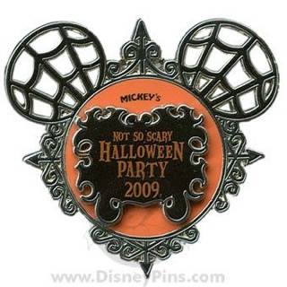 Happy Holidays (2009) Mickey Mouse- Disneyland Resort