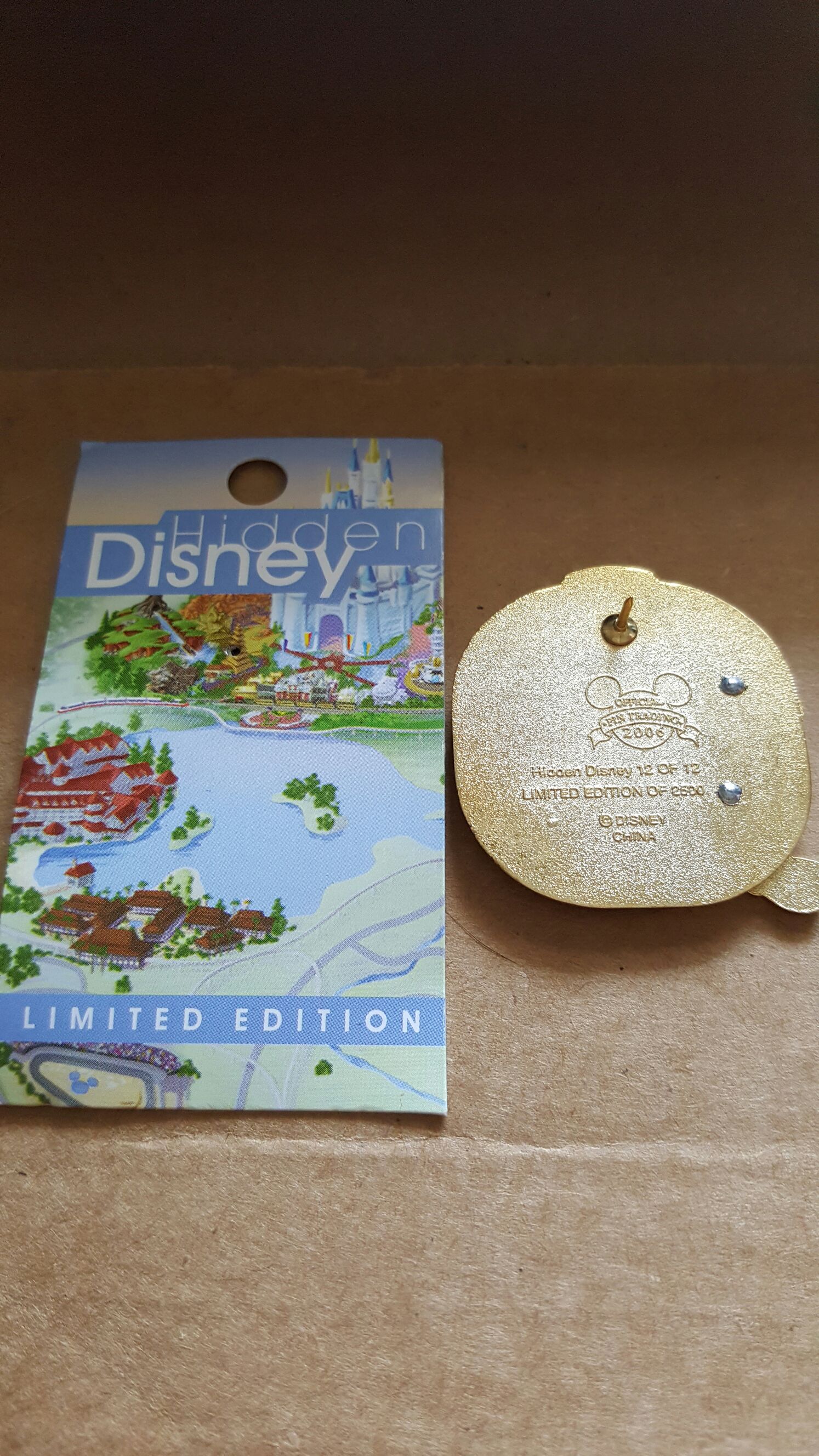 Hidden Disney Collection  pin collectible [Barcode 400109460314] - Main Image 2