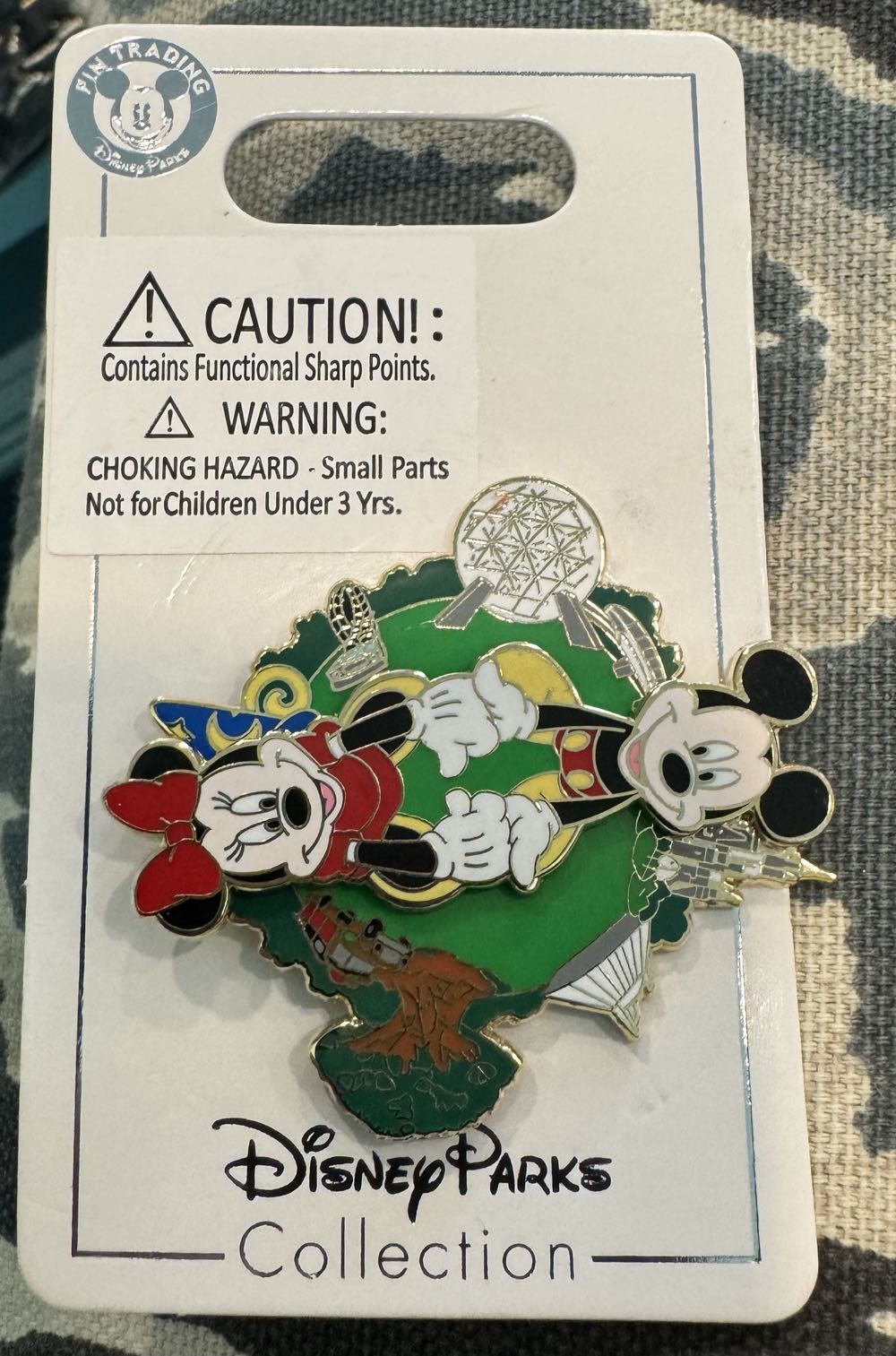 Mickey & Minnie Walt Disney World Spinner Pin  pin collectible [Barcode 400109696898] - Main Image 3