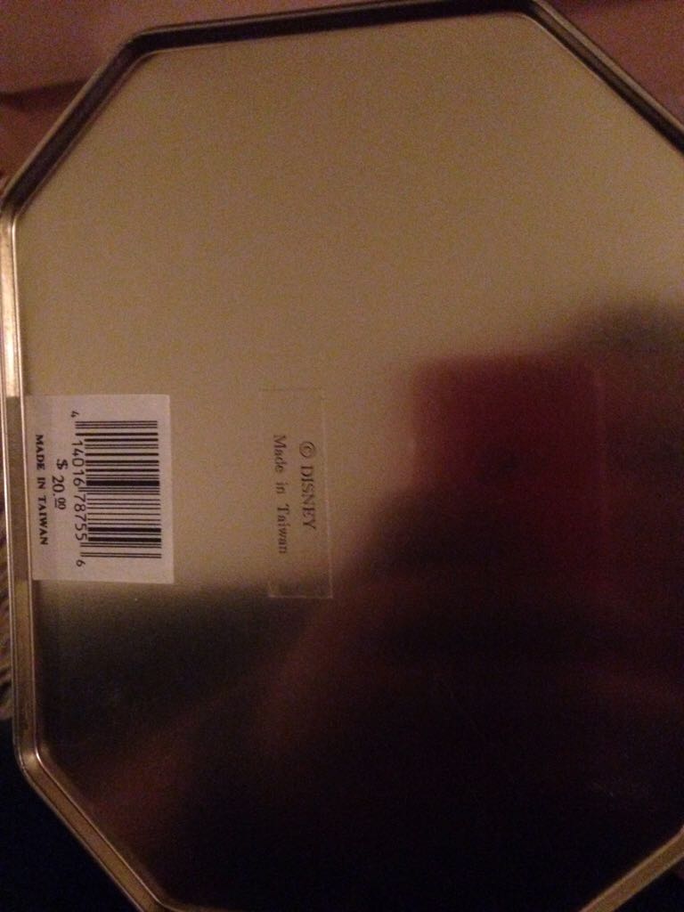 Winnie The Pooh Box Set  pin collectible [Barcode 414016787556] - Main Image 2