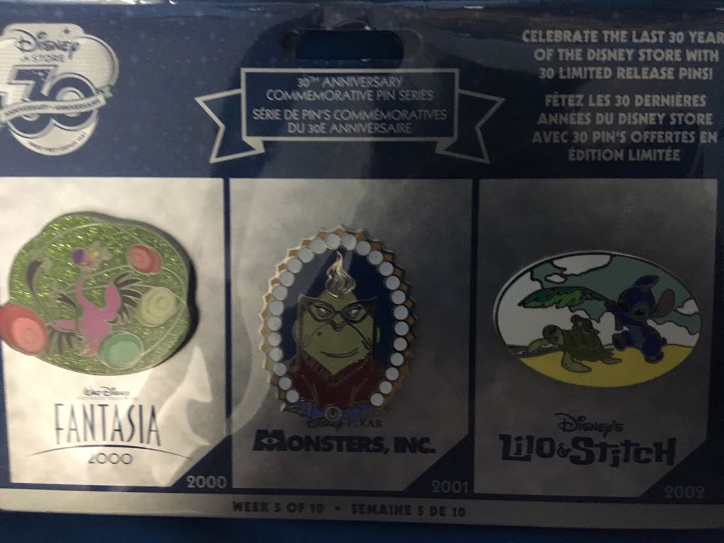 Week 5 Disney Store - Disney pin collectible [Barcode 465053087086] - Main Image 1